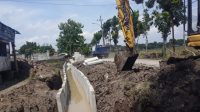 Pekerjaan U-dith di Poros Desa Pumpungan-Ngujo Perlancar Air