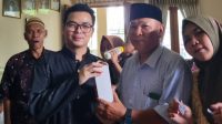 Lebaran Bahagia, Aldo Pengusaha Muda Bojonegoro Ini Bagi Dorpres Cincin Emas