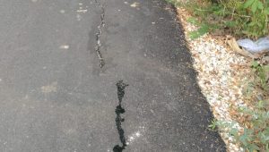 Baru Sebentar, Jalan Aspal Desa Tengger, Ngasem Sudah Ambyar