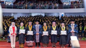 Ratusan Mahasiswa RPL Desa S1 UNY Diwisuda, Ini Pesan Bupati Bojonegoro