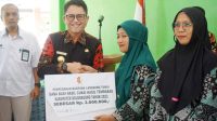 Pemkab Bojonegoro Kembali Salurkan BLT DBHCT dan Bansos Penanganan Kemiskinan Ekstrem