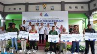 Pemkab Bojonegoro dan PT ADS Serahkan Bantuan Alat Produksi Pada UMKM