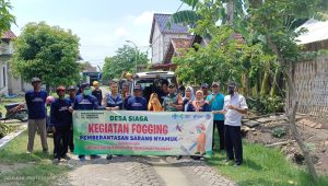 Gercep Antisipasi Wabah DB, Pemdes Karangdinoyo Sumberrejo Lakukan Fogging