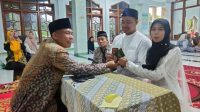 Lima Pasangan Pengantin Langsungkan Akad Nikah Pada Malam Sembilan Di Masjid Al Futtuhiyyah Desa Sumberjo Rengel Tuban