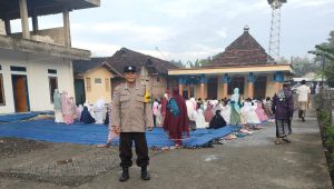 Antisipasi Gangguan Kamtibmas, Polsek Bubulan Giat Pengamanan Sholat Idul Fitri 1445 H