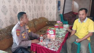 Jalin Komunikasi Jaga Harkamtibmas, Kapolsek Sumberrejo Sambangi Kepala Desa Mejuwet