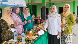 Selimut Tetangga dan Nasi Goreng Puro Asal Desa Jono Sabet Juara Satu Lomba Peringatan Hari Kartini Sekecamatan Temayang