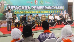 Berangkatkan CJH Bojonegoro, Pj Bupati: Semoga Diberi Kelancaran Dalam Beribadah