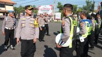 Apel Pagi, Wakapolres Cek Penampilan dan Sikap Tampang Personel Polres Bojonegoro