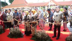 Tingkatkan Ekonomi Masyarakat, Pemkab Bojonegoro Gelar Pembukaan Pekan Batik Daerah Budaya Bangsa