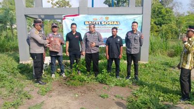 Sambut Hari Bayangkara ke 78, Polsek Kalitidu Bersama Masyarakat Tanam Pohon Kayu Putih