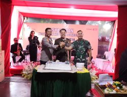 Ada Kejutan di Hari Bhakti Adhyaksa ke 64, Kapolres beserta Dandim Bojonegoro Berikan Suprais Kajari Bojonegoro
