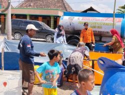 Antisipasi Kekeringan, BPBD Bojonegoro Terus Salurkan Bantuan Air Bersih Bagi Warga Terdampak 