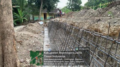 Dinilai Tidak Sesuai Fakta, Pelaksana Proyek TPT di Desa Pucangarum Sesalkan Isi Pemberitaan
