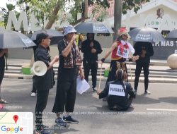 Seruan Watu Semar, Front Seni Budayawan Jalanan Bojonegoro Gelar Aksi Lawan Oligarki Demokrasi