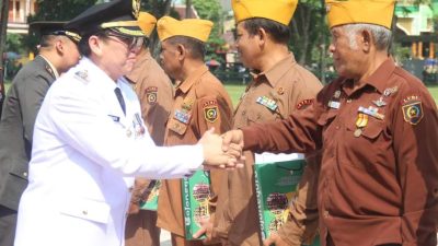 Pimpin Upacara Hari Pahlawan, Pj Bupati Bojonegoro; Implementasikan Nilai Kepahlawanan Sesuai Tantangan Zaman