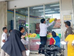 Pemkab Bojonegoro Pasang Stiker Toko Modern Yang Kantongi Izin