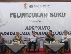 Buku Berjudul Mendadak Jadi Orang Bojonegoro Jadi Kado Terindah Dari PJ Bupati 
