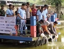 Dukung Ketahanan Pangan Nasional, SMSI Bojonegoro Tabur Benih Ikan dan Bagikan Bibit Pangan Pada Momen HPN 2025