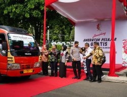 Inovasi Tingkatkan SDM, Wabup Bojonegoro Nurul Azizah Launching 91 Armada Program Angkutan Pelajar Gratis