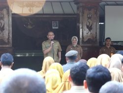 Libur Lebaran Usai,  Bupati Setyo Wahono dan Wabup Nurul Azizah Halal bi Halal Bersama Pegawai Pemkab Bojonegoro