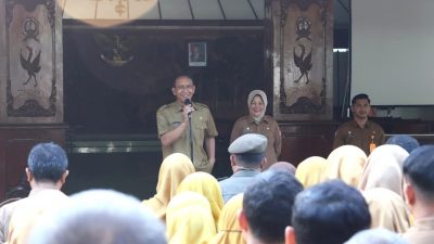 Libur Lebaran Usai,  Bupati Setyo Wahono dan Wabup Nurul Azizah Halal bi Halal Bersama Pegawai Pemkab Bojonegoro
