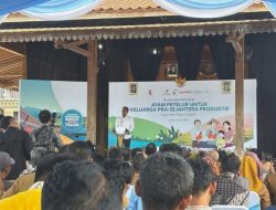 Bupati Bojonegoro Luncurkan Program Gayatri di Pendopo Balai Desa Gayam