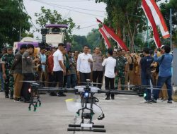 Hadirkan Drone Sprayer Gratis, Bupati Wahono Dorong Petani Bojonegoro Melek Teknologi 