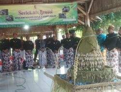 Iringan Gunungan Hasil Bumi Warnai Sedekah Bumi Eyang Manis di Desa Campurejo Bojonegoro