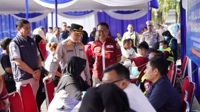 Rangkaian Hari Lalu Lintas Bhayangkara ke-70, Satlantas Bojonegoro Gelar Pasar Murah dan Donor Darah
