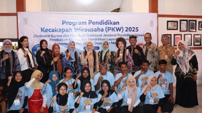 Kunjungi Balai Budaya Masyarakat Samin, Dekranas Pusat Siap Kembangkan Program PKW di Bojonegoro