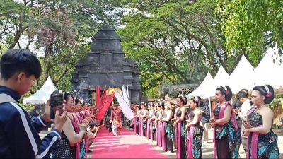 Inilah Prosesi Pengambilan Api Abadi di Kayangan Api Sebagai Rangkaian Hari Jadi Bojonegoro (HJB) ke-348