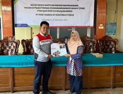 Dukung Pemberdayaan Ekonomi, Pertamina EP Sukowati Field Serahkan Bantuan Sapras Pada Kelompok Batik Kembang Sambiroto