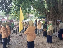 Diiringi Rintik Hujan, MTs Muga Sumberrejo Gelar Pelantikan IPM dan HW 