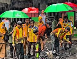 Kamera Menyala, Pemerintah Baru Sadar Ada Jalan Rusak di Ruas Bojonegoro – Babat