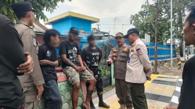 Tiga Pengamen Terjaring Satpol PP dan Dinsos Bojonegoro Saat Gelar Operasi Gabungan di Traffic Light