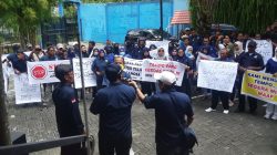 Polemik Pemberitaan Tempo, Ratusan Kader Partai Nasdem Bojonegoro Gelar Aksi di Depan Kantor DPD 