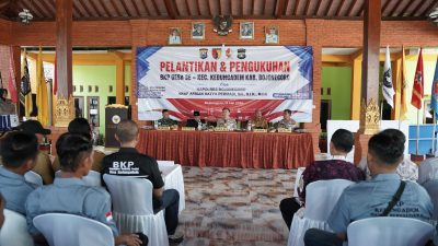 Pionir Kamtibmas, Kapolres Bojonegoro Kukuhkan BKP Tingkat Desa