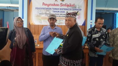 Sebanyak 1313 Sertifikat PTSL Dibagikan Pada Warga Desa Trenggulunan, Wabup Nurul Azizah Apresiasi Pemdes dan Tim Panitia 