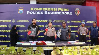 Polres Bojonegoro Ungkap Kasus Pengoplosan LPG Subsidi 3 Kg di Kapas