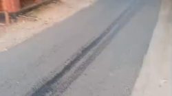 Ceceran Minyak Mentah di Tikungan Bendo Desa Bleboh Bahayakan Pengguna Jalan, Aktifitas Nyata Tanpa Tindakan