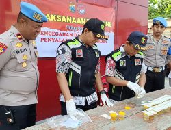 Pengawasan Internal, 24 Anggota Satresnarkoba Polres Bojonegoro Jalani Tes Urine 